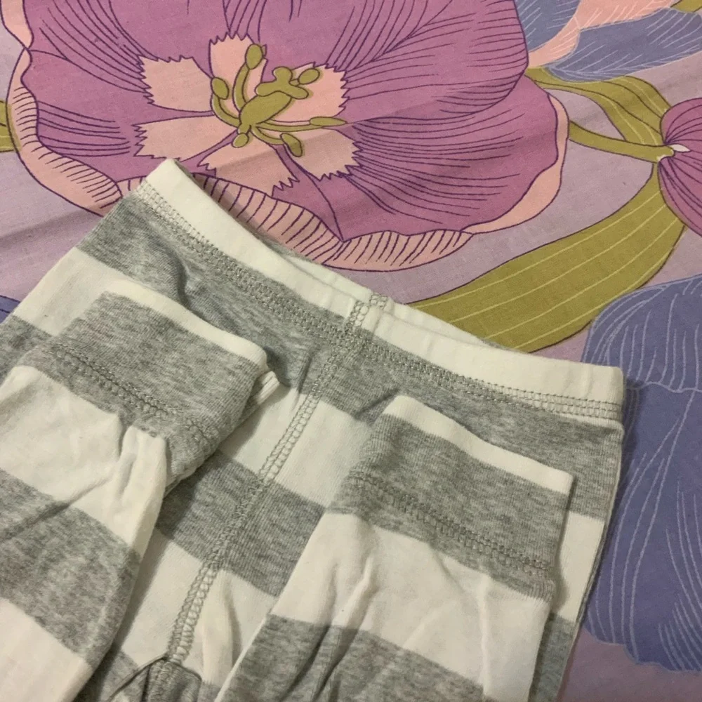 Like New Lot 5 Pz Baby  Clothes Onesies